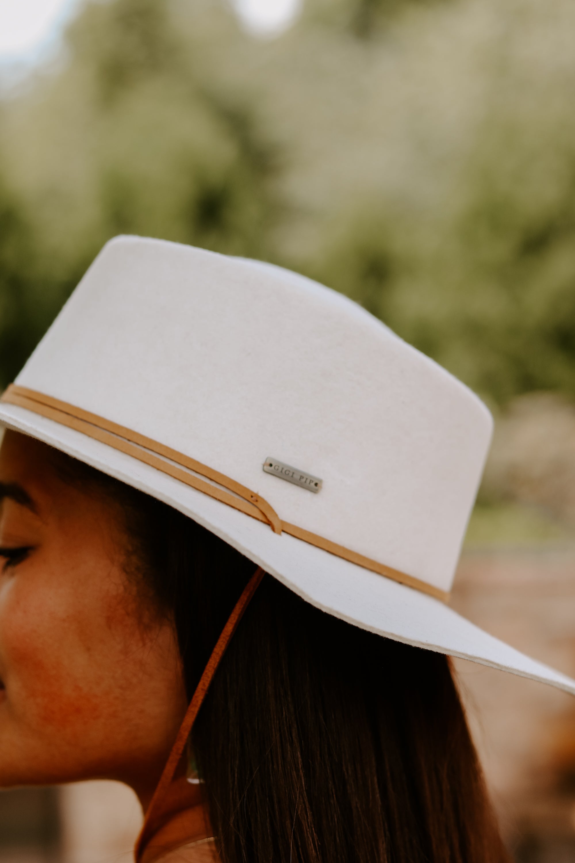 Wren Flat Brim Hat - Off White