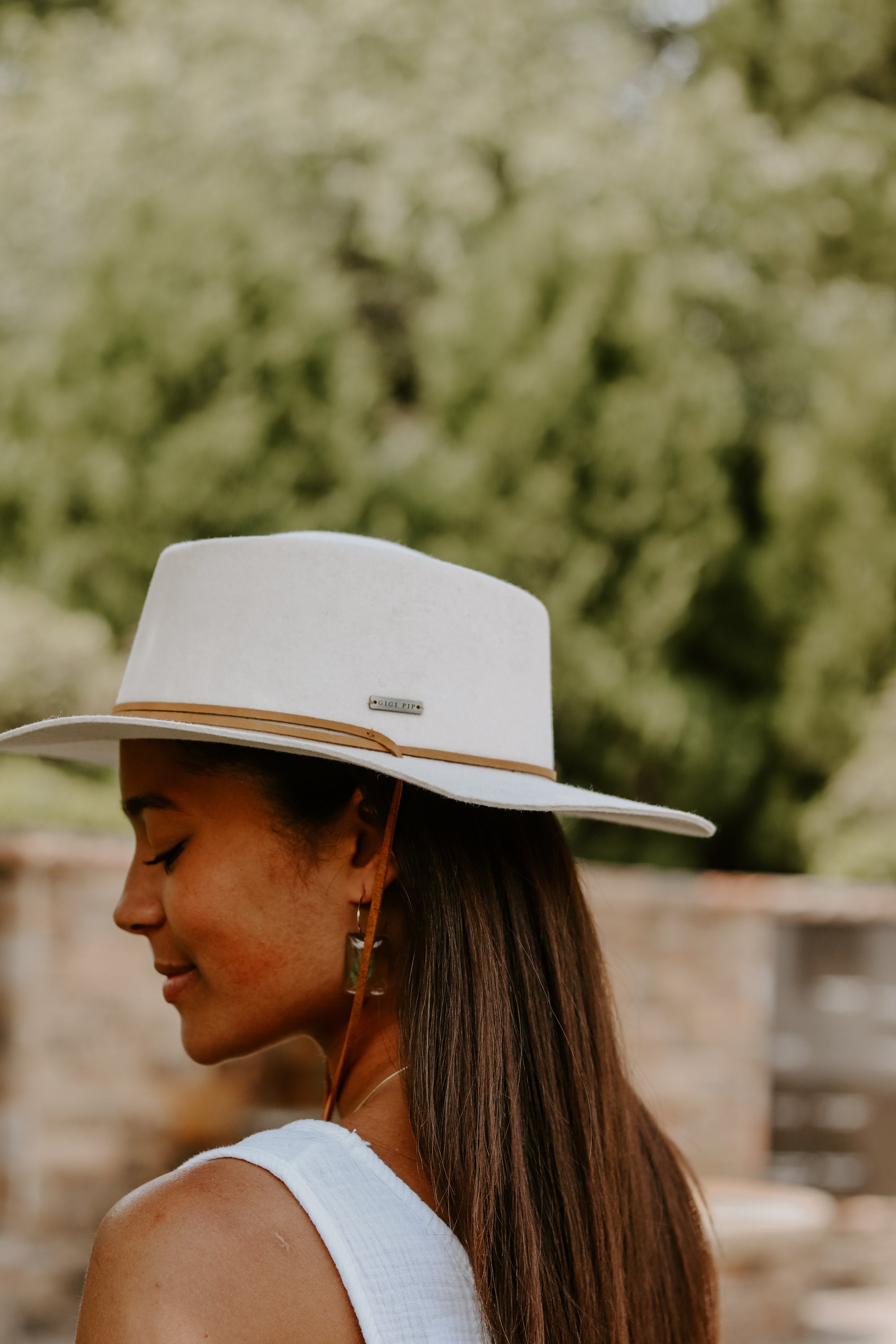 Wren Flat Brim Hat - Off White
