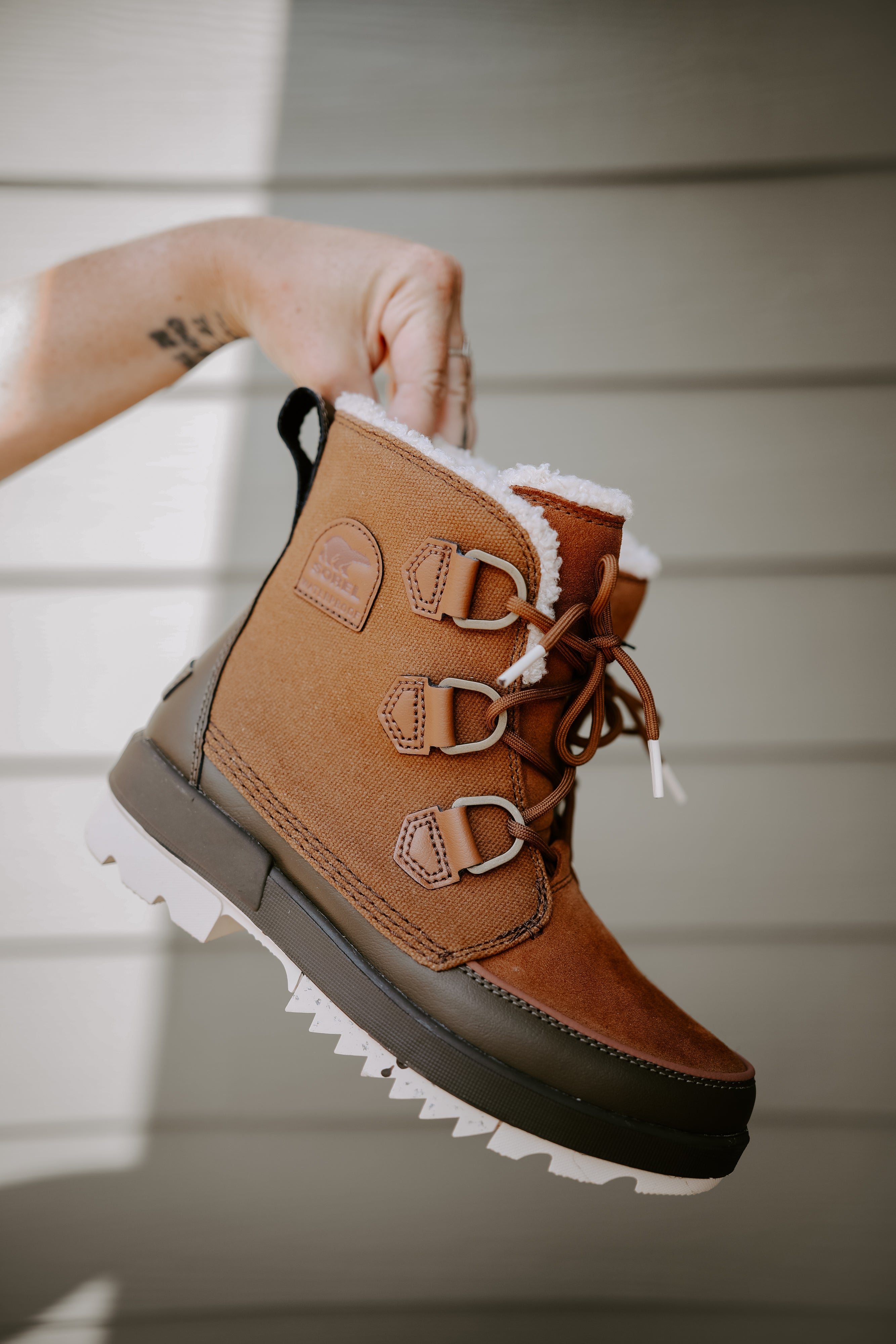 Tivoli IV Boot