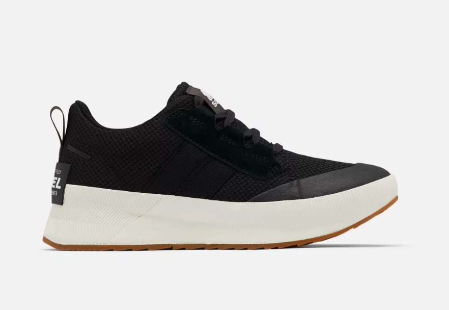 Out N About III Low Sneaker