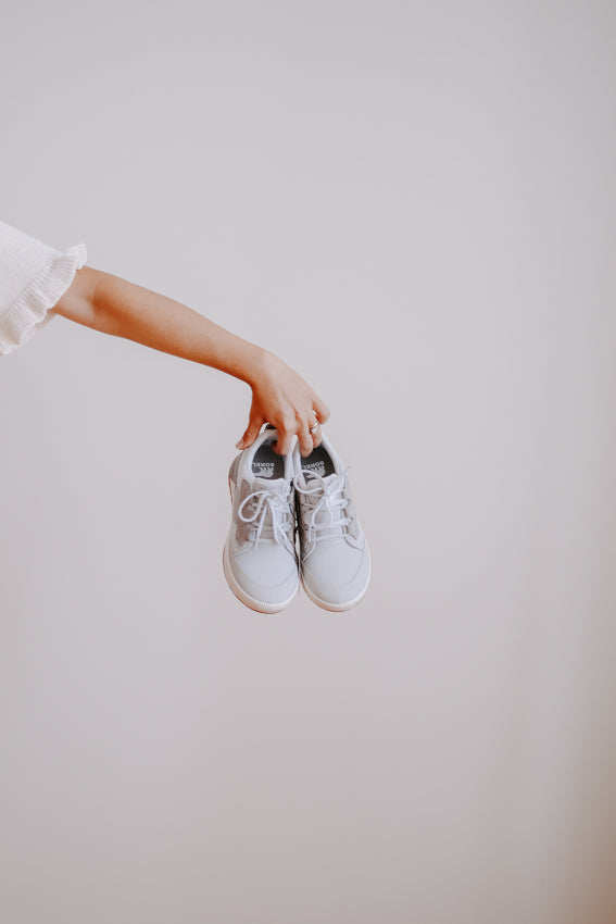 Out N About III Low Sneaker (Moonstone/Dove)