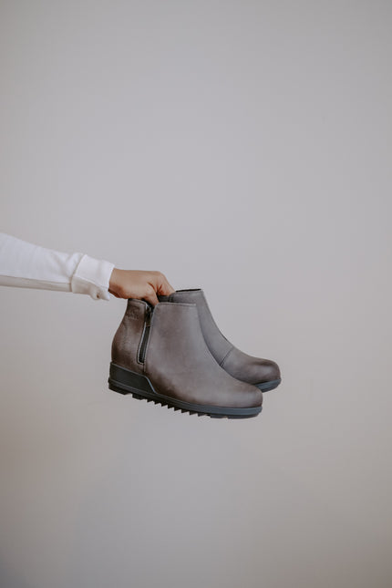 Evie Zip Wedge Bootie (Quarry/Sea Salt)